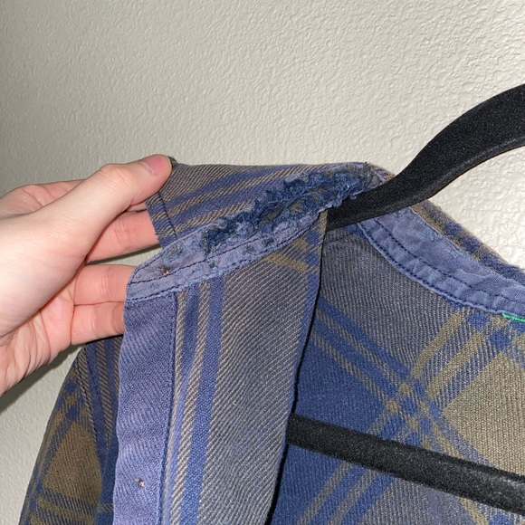 Vtg Blue Flannel Button Down Shirt - Picture 4 of 7